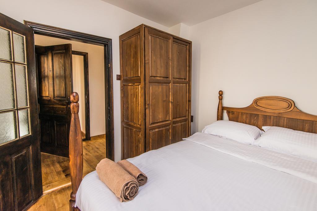 The Lion'S Residence Veliko Turnovo Bagian luar foto